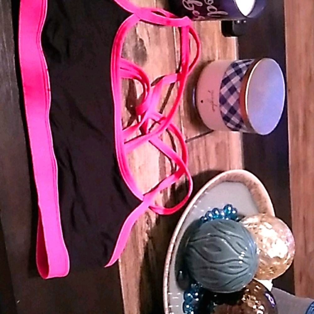 PINK YOGA BRA
